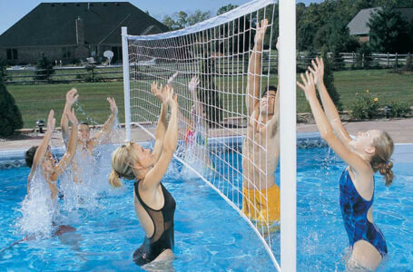 Everything you must know about buying the best swimming pool volleyball net