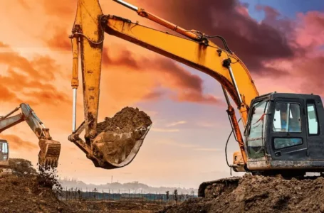 Exploring The Different Types of Heavy Construction Equipment and How They Can Be Used