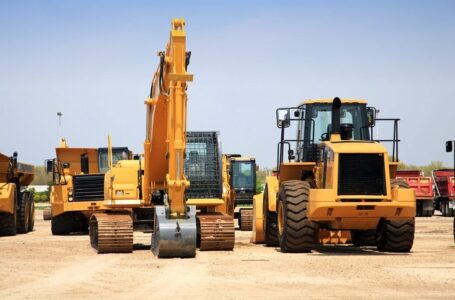 Different Types of Heavy Equipment Used in Construction Projects